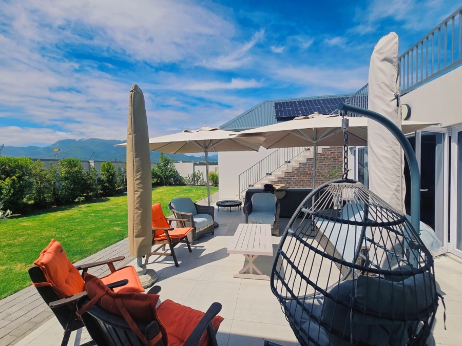 3 Bedroom Property for Sale in Kingswood Golf Estate Western Cape